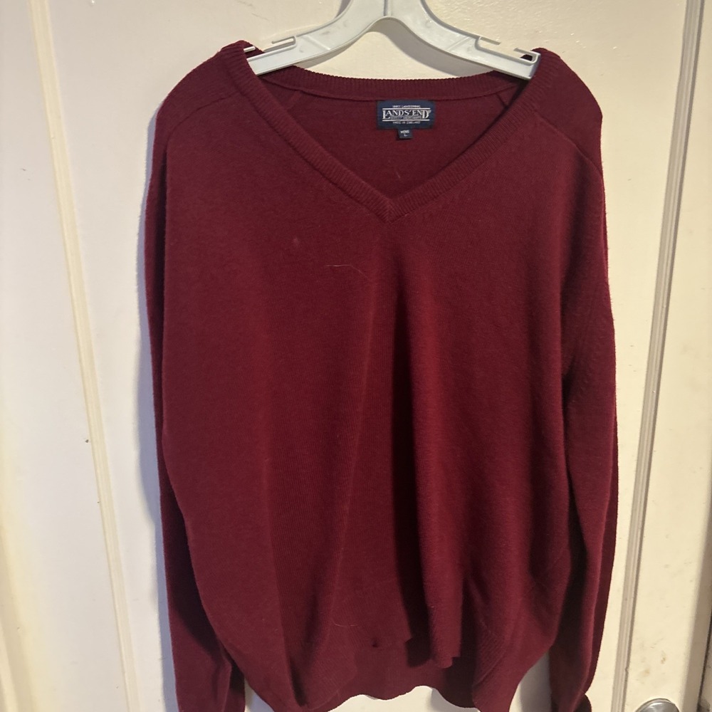 Lands' End 100% PURE LAMBSWOOL Sweater, Men's Large Burgundy Red England V-Neck